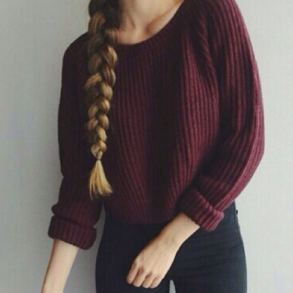 LONG-SLEEVED KNIT SWEATER